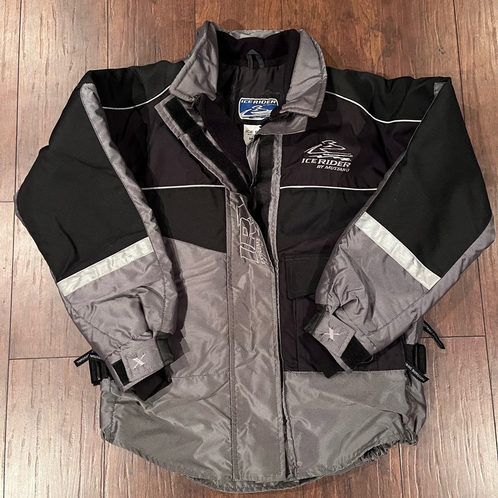 Ice Rider by Mustang, Women’s floatation jacket, Size 12, Black/Grey